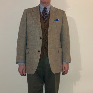Brooks Brothers Brown Herringbone Sport Coat - 45R - Made in Italy
